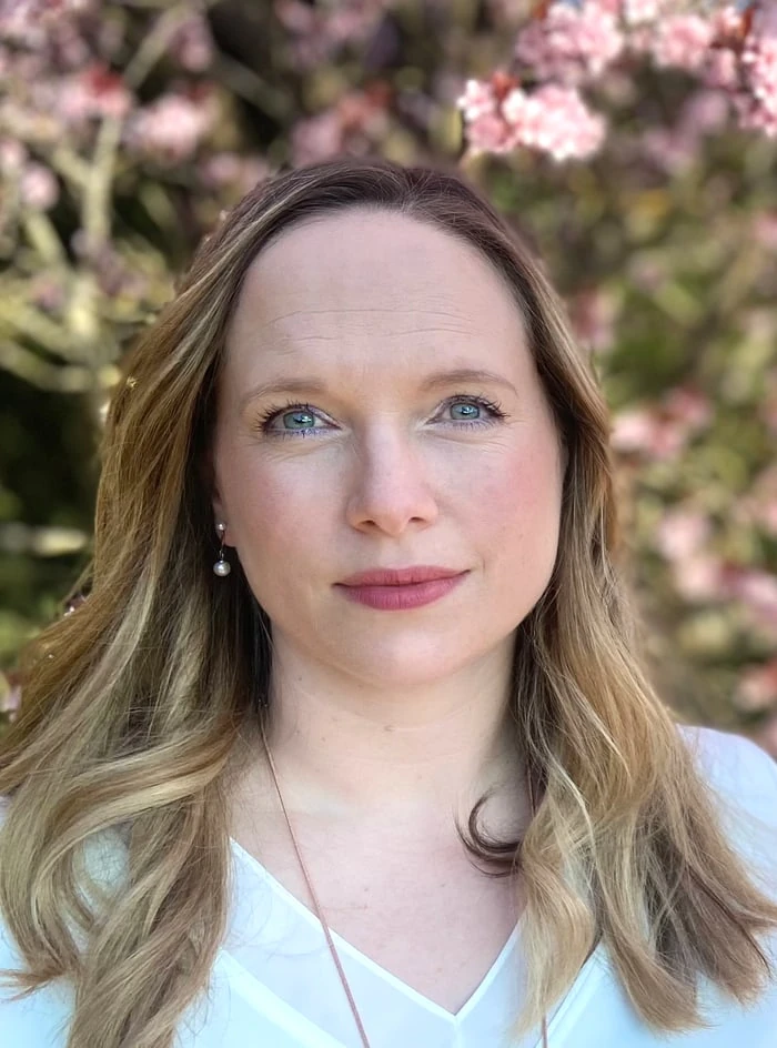 Helen Bennett - The Menopause Therapist